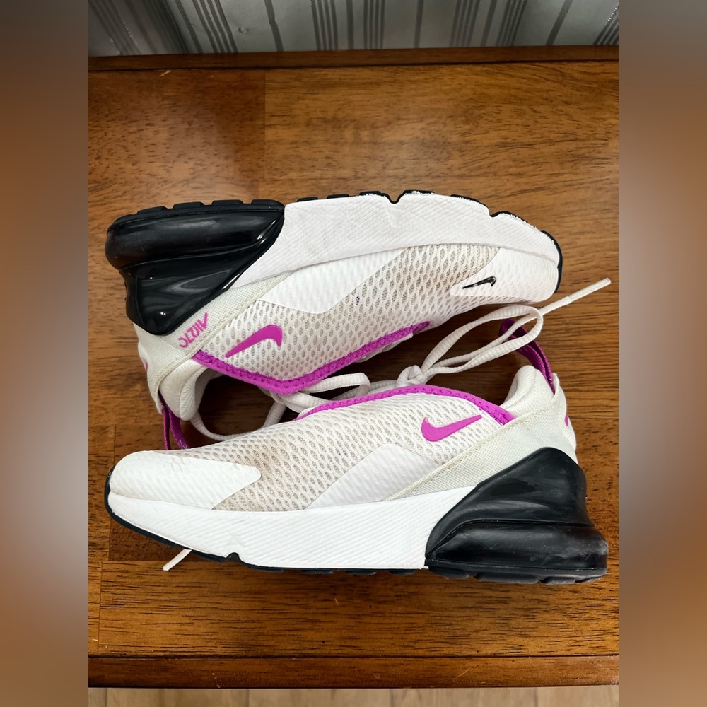 Nike AirMax 270 Kids Sneakers White and Purple Size 12c